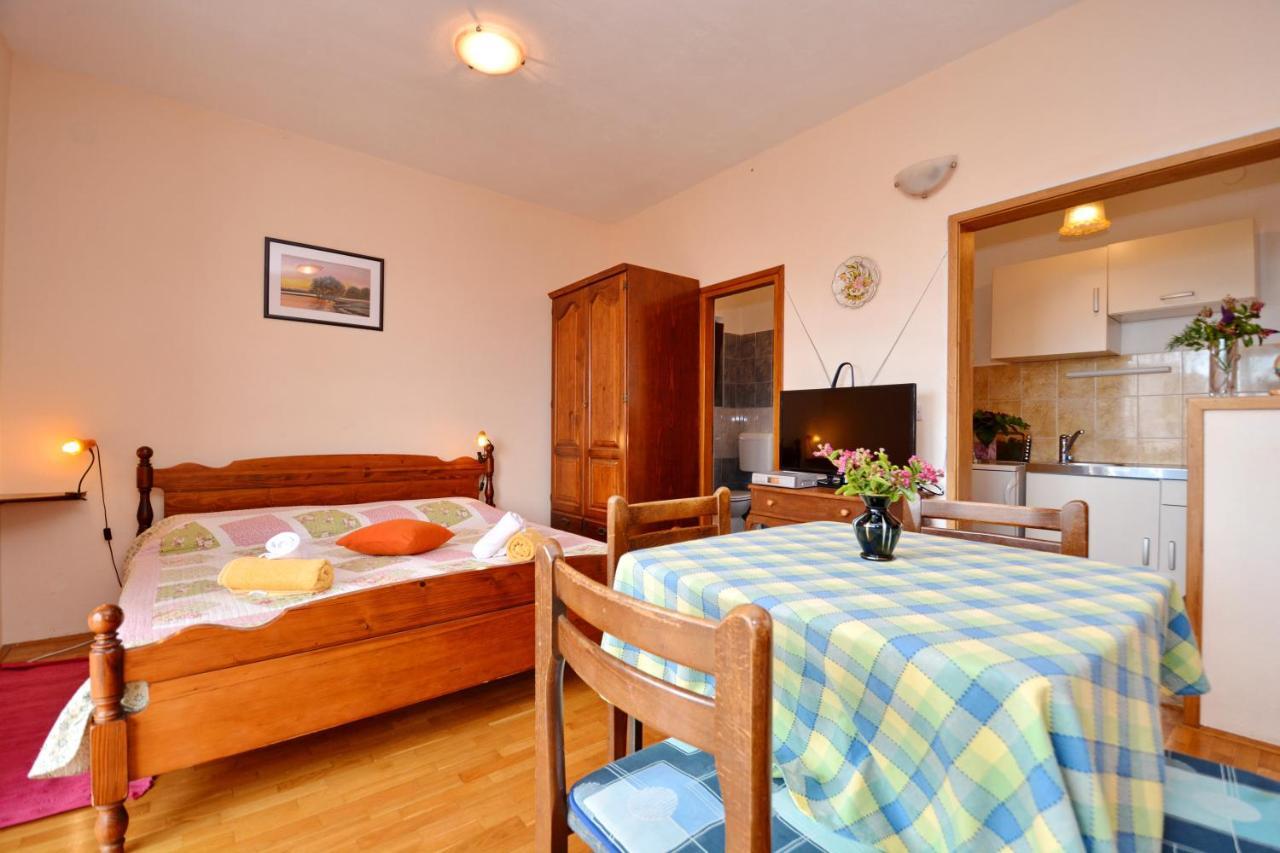 Apartmani Irena Ciovo Trogir Exterior photo