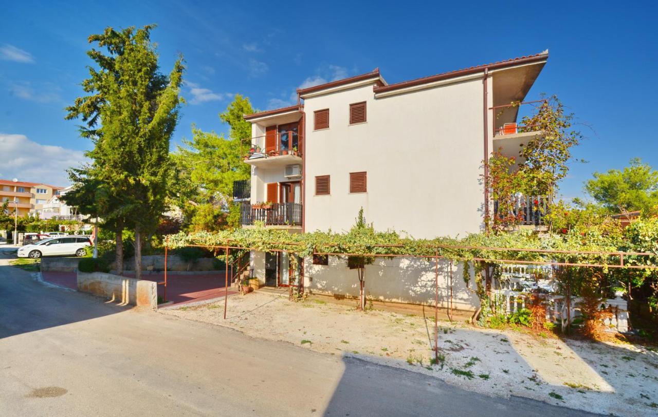 Apartmani Irena Ciovo Trogir Exterior photo